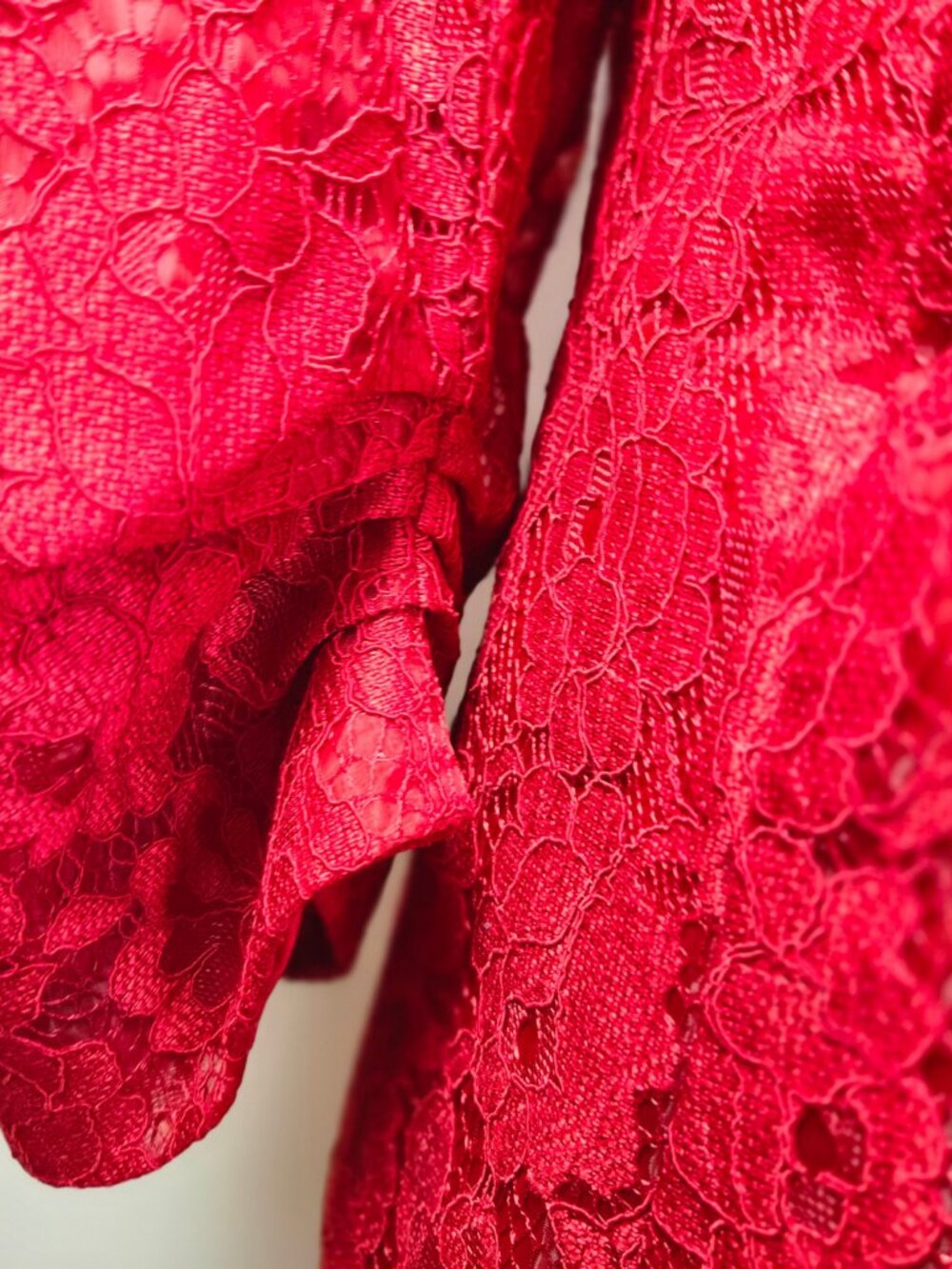 Iconic Lulus Red Lace Overcoat size S - Picture 7 of 13